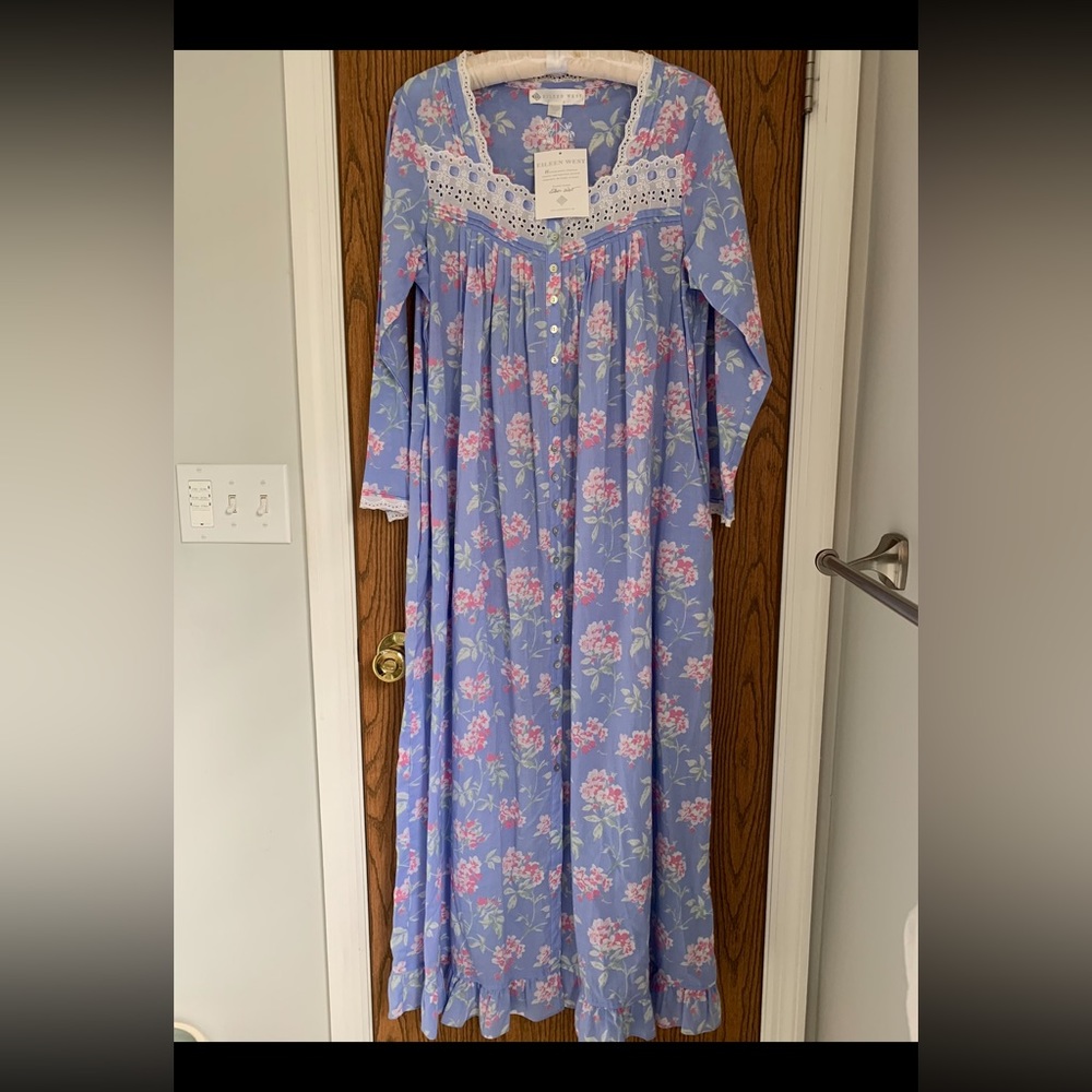 Eileen West cotton nightgown